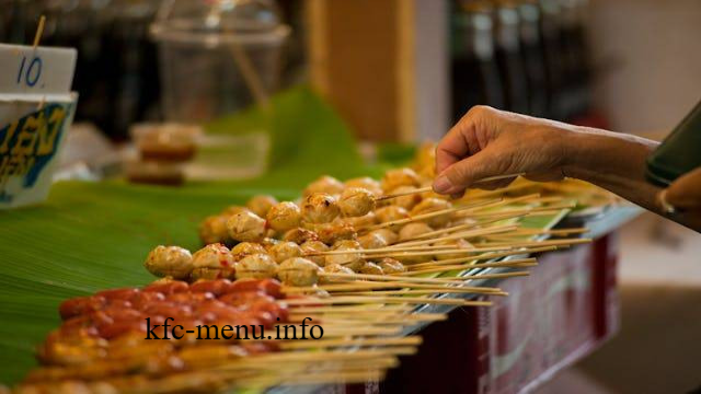 Menikmati Kuliner Hemat 3 Tempat Makan Enak Dekat UNS Solo